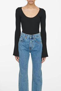 1qty NEW / SCARLET SWEATER - BLACK
