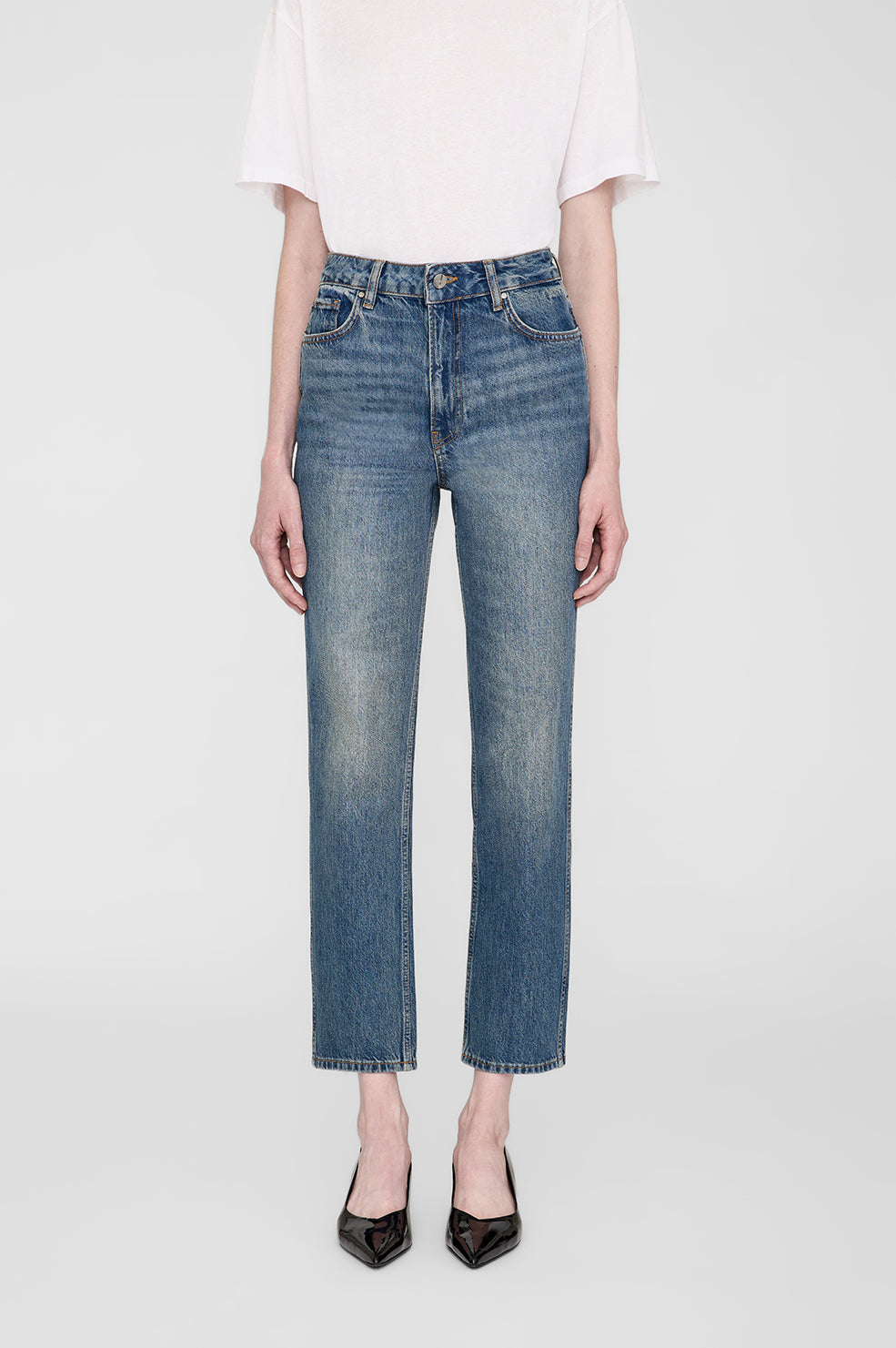 40qty NEW / VIN JEAN - NILE RIVER BLUE