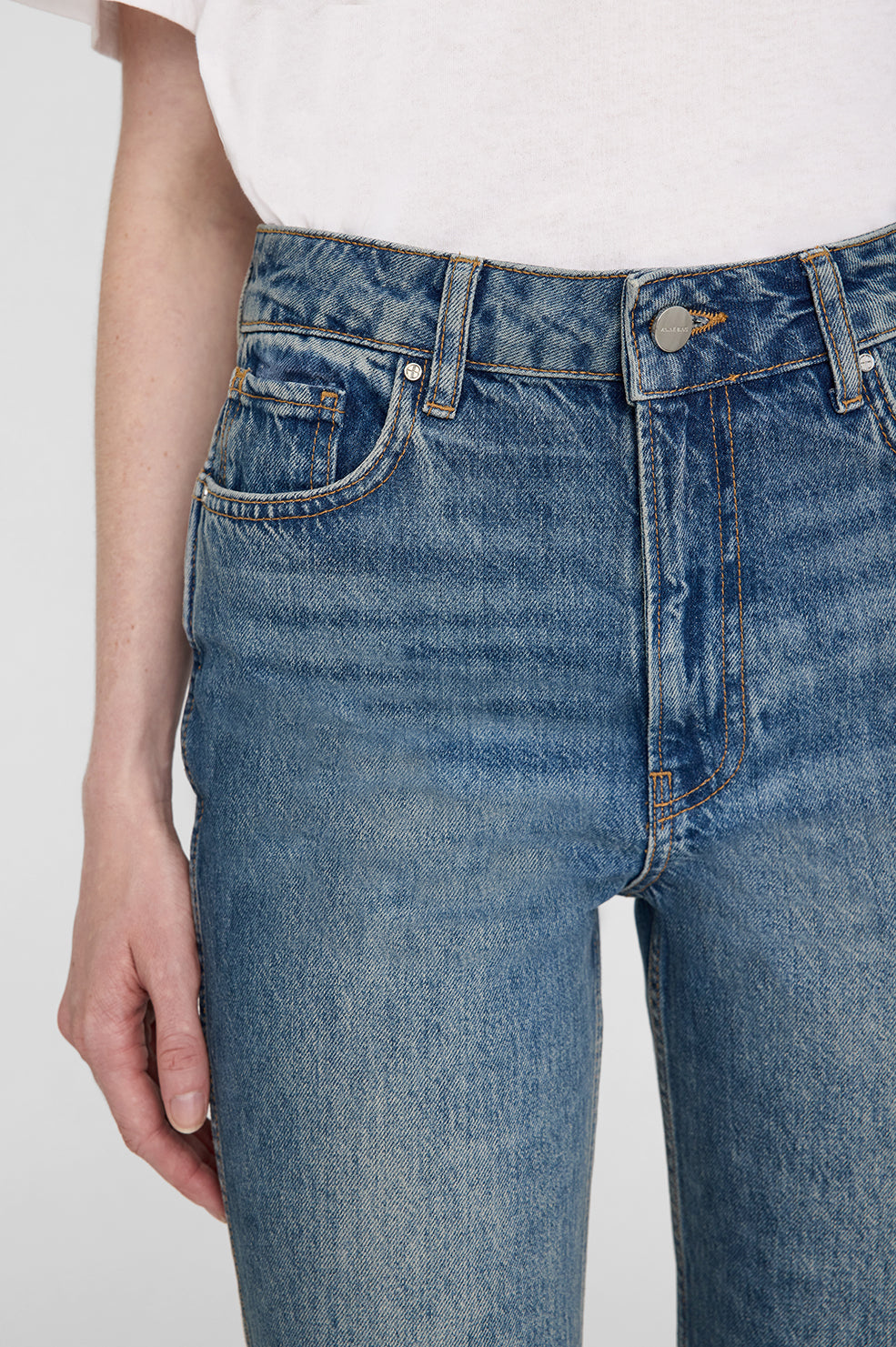 40qty NEW / VIN JEAN - NILE RIVER BLUE