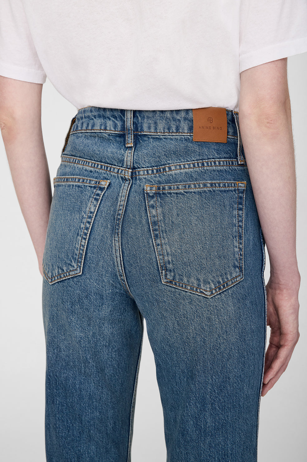 40qty NEW / VIN JEAN - NILE RIVER BLUE