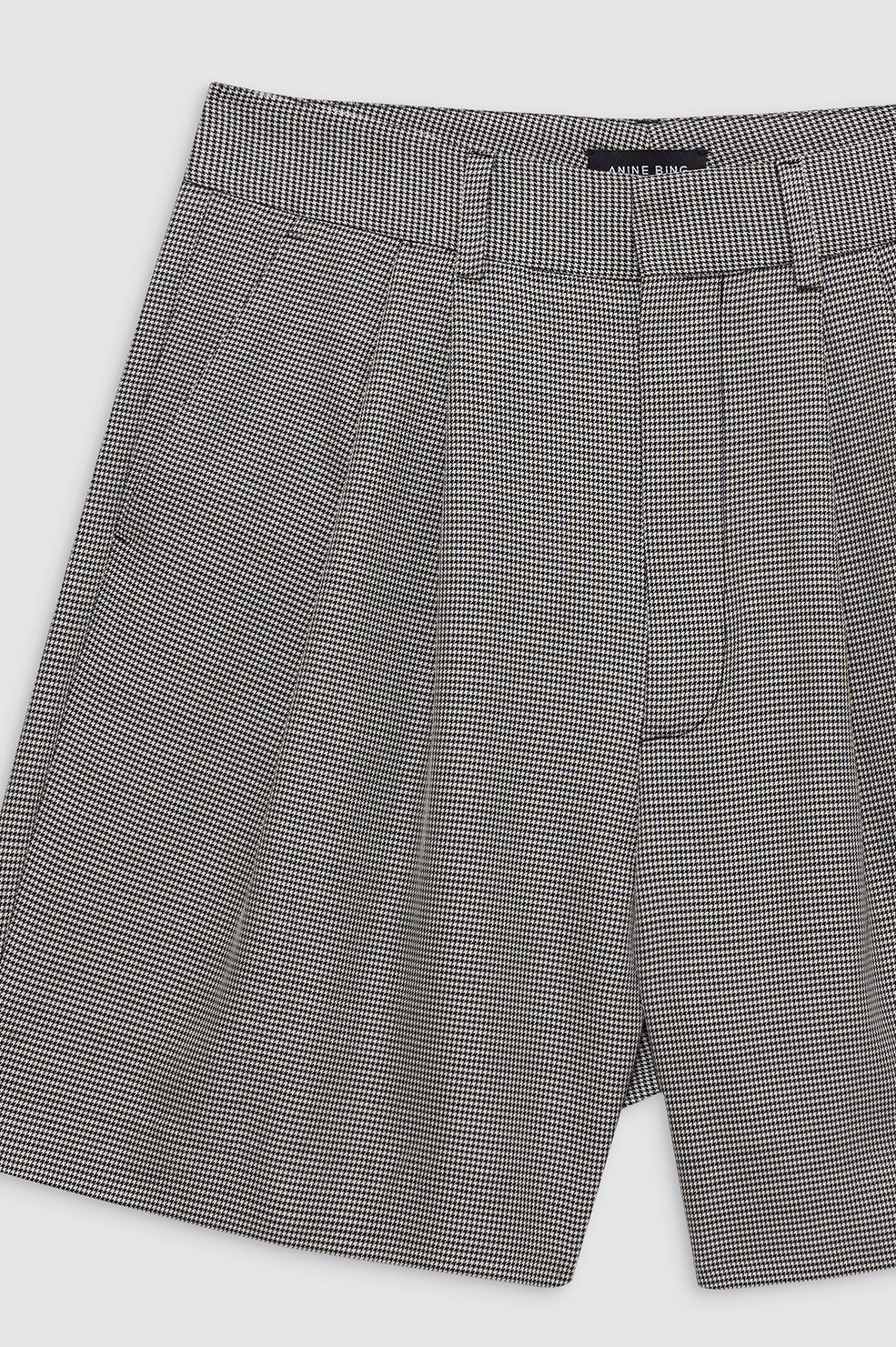CARRIE SHORT - BLACK AND WHITE MINI HOUNDSTOOTH