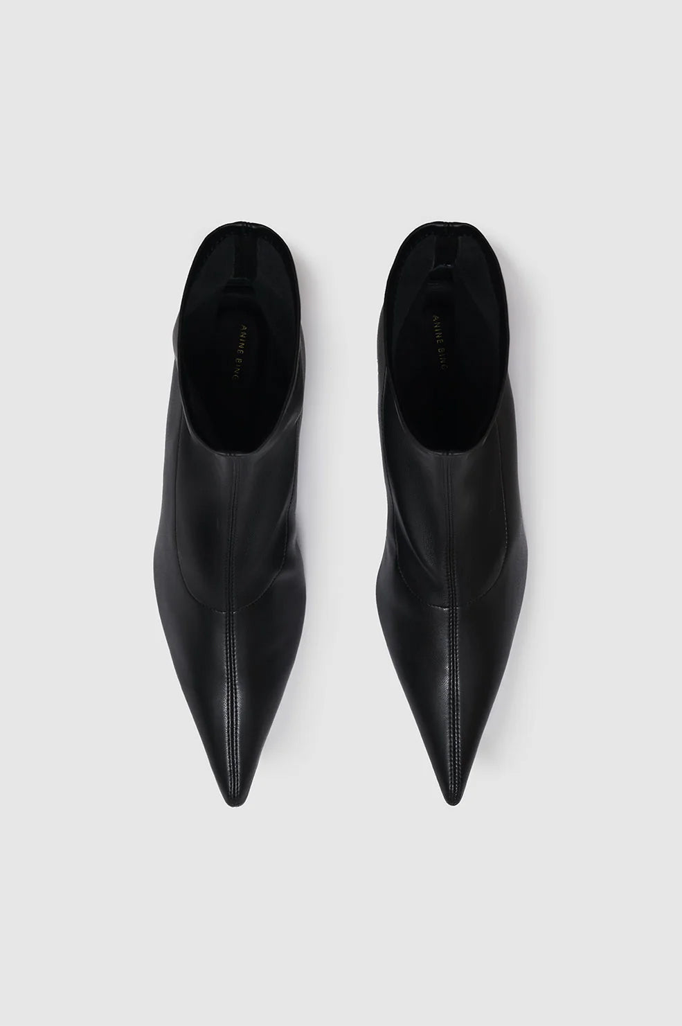 1qty NEW / HILDA BOOTS - BLACK