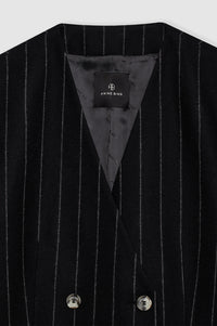 37qty NEW / MARON BLAZER - DARK GREY PINSTRIPE