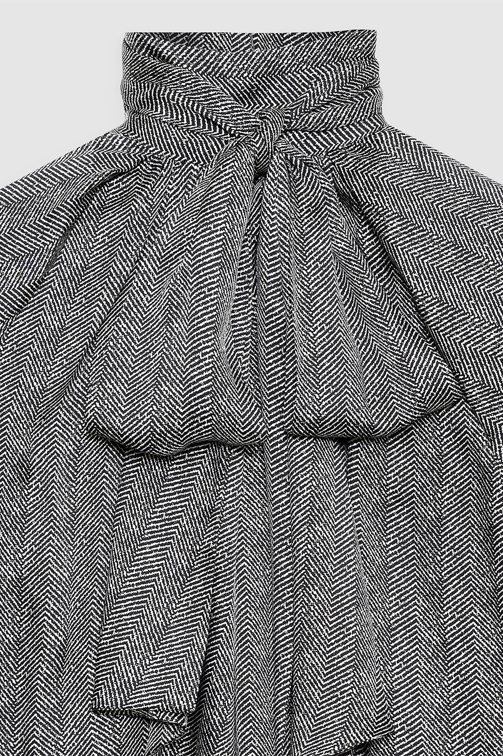 8qty NEW / RACHEL TOP - BLACK AND WHITE HERRINGBONE