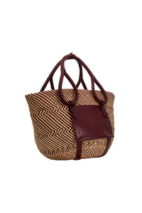 Wine / Destination Seaside Tote Bag