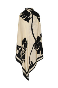 Black / Delicate Astromelia Shawl