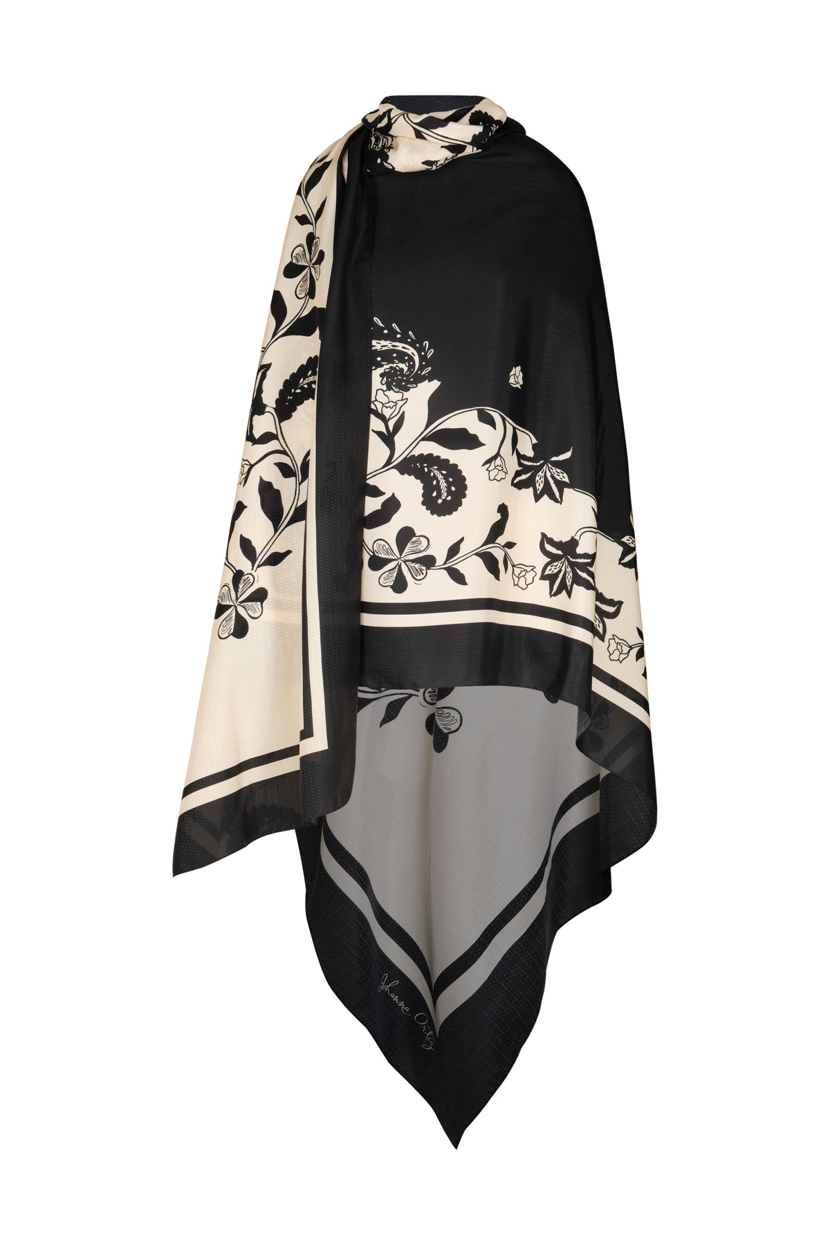 Black / Flowing Fortunes Shawl