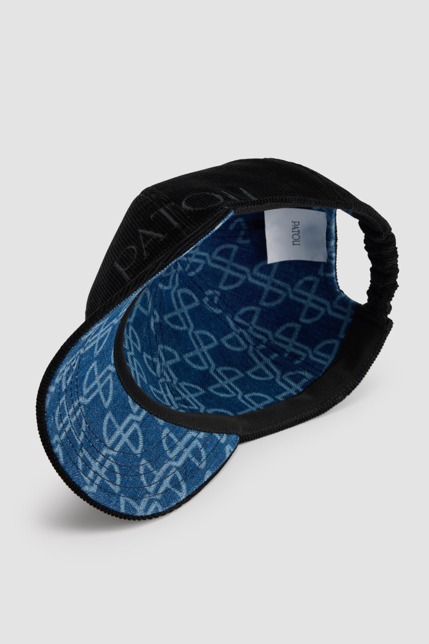Black / Casquette Patou en velours côtelé