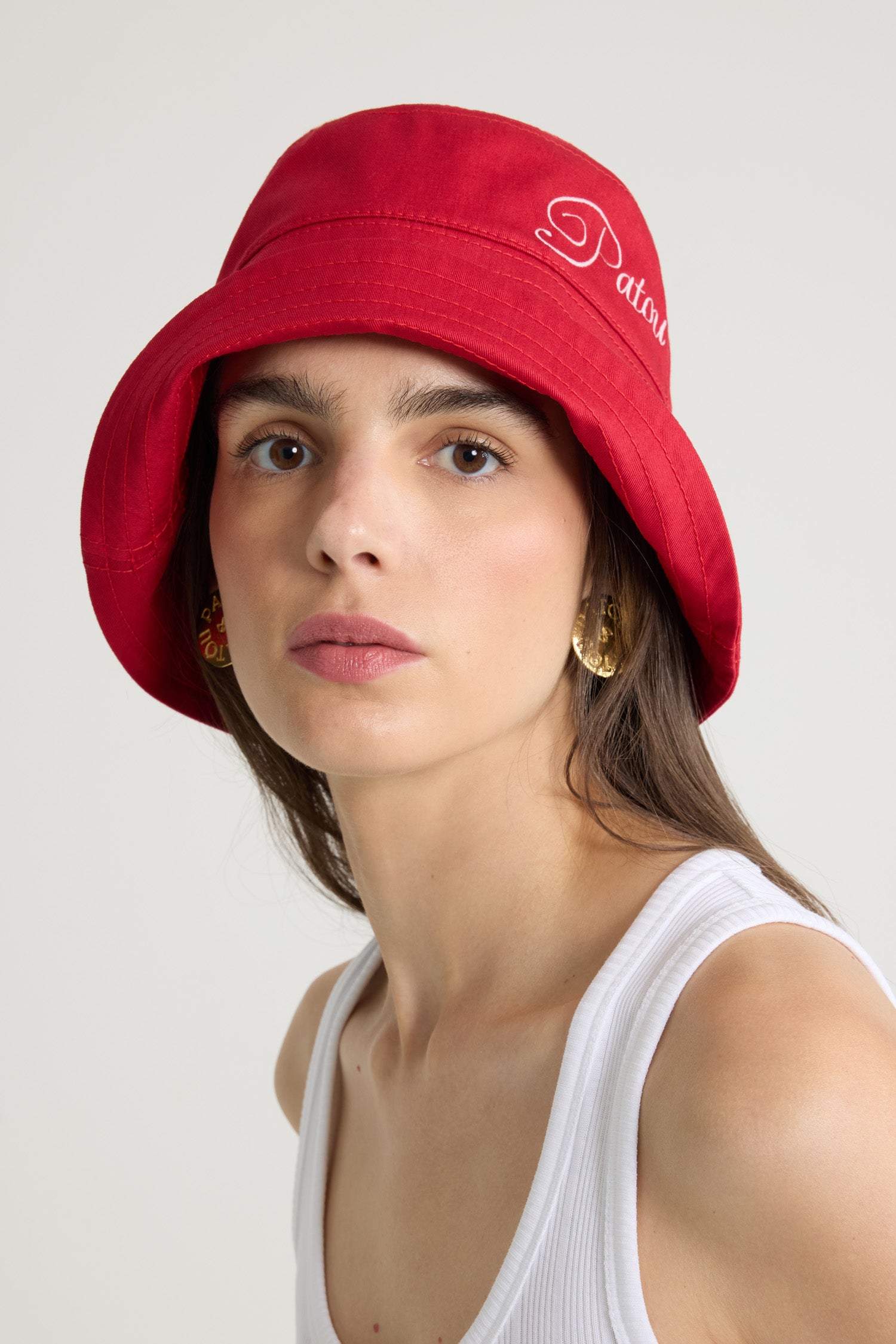 Lipstick Red / Bob à logo Patou brodé en coton