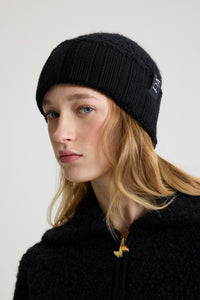 Black / Bonnet en maille bouclée en mélange de laine et d’alpaga