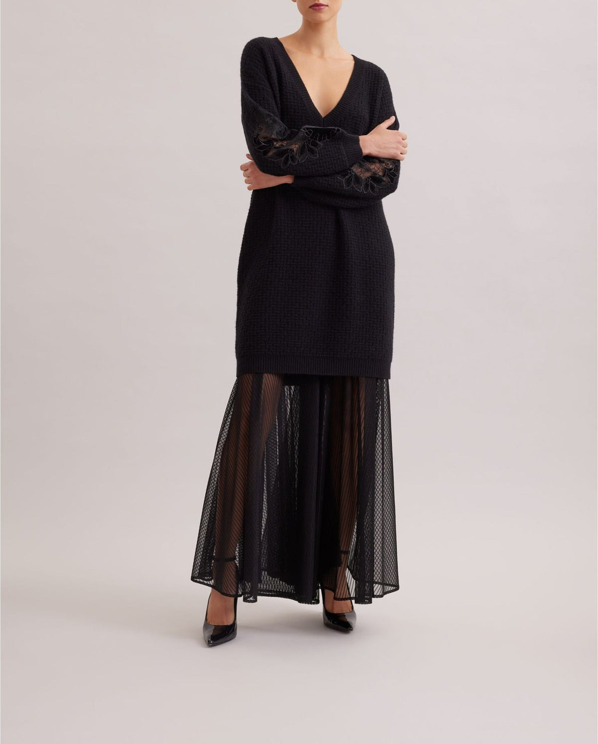 Robe Academy en laine à détails brodés - Black