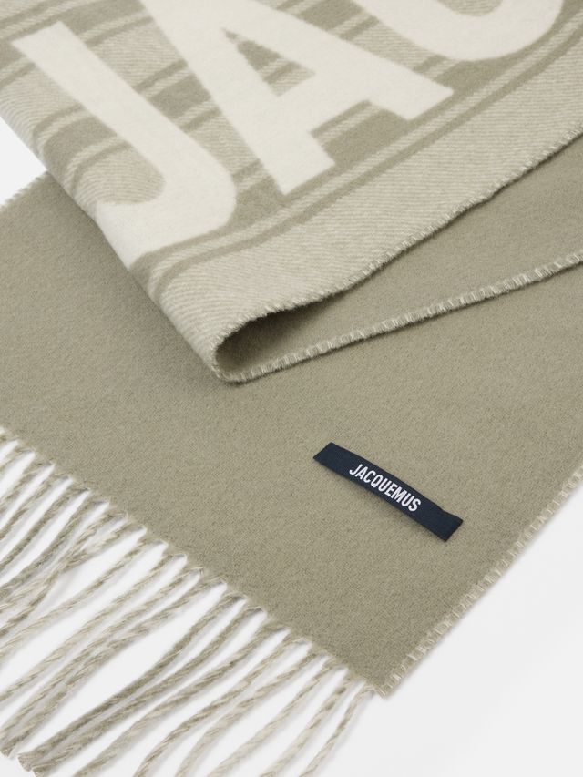 L'ECHARPE JACQUEMUS