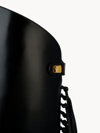 14qty NEW / Bottes Adriana Calypso avec franges 90 en cuir verni - Black