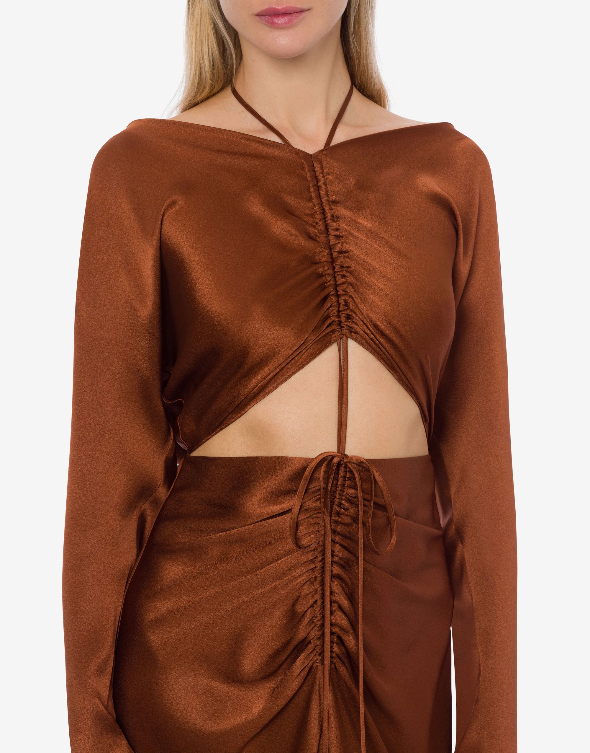 Satin maxi dress with train and drawstring - Brown