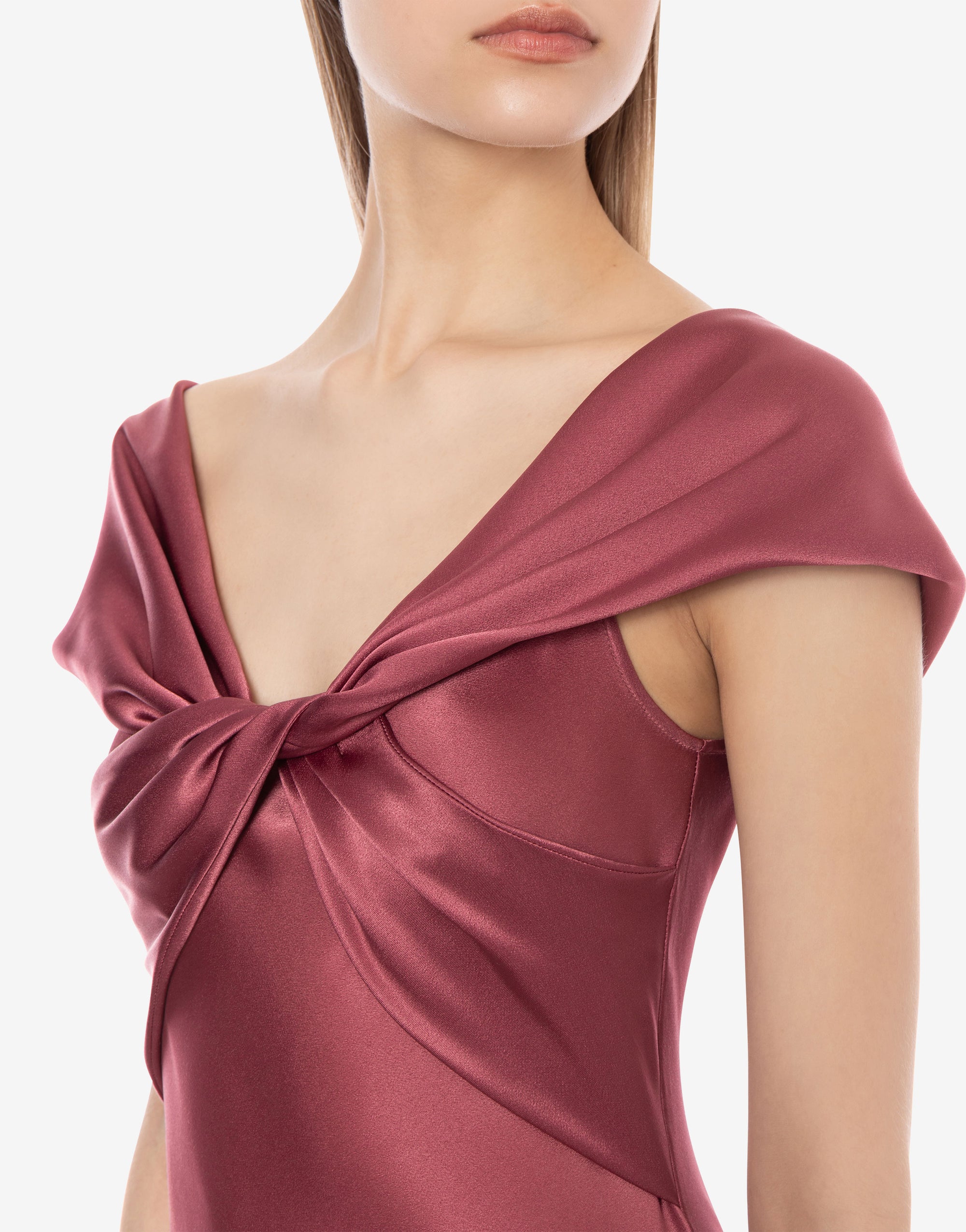 Satin maxi dress with train - Pink