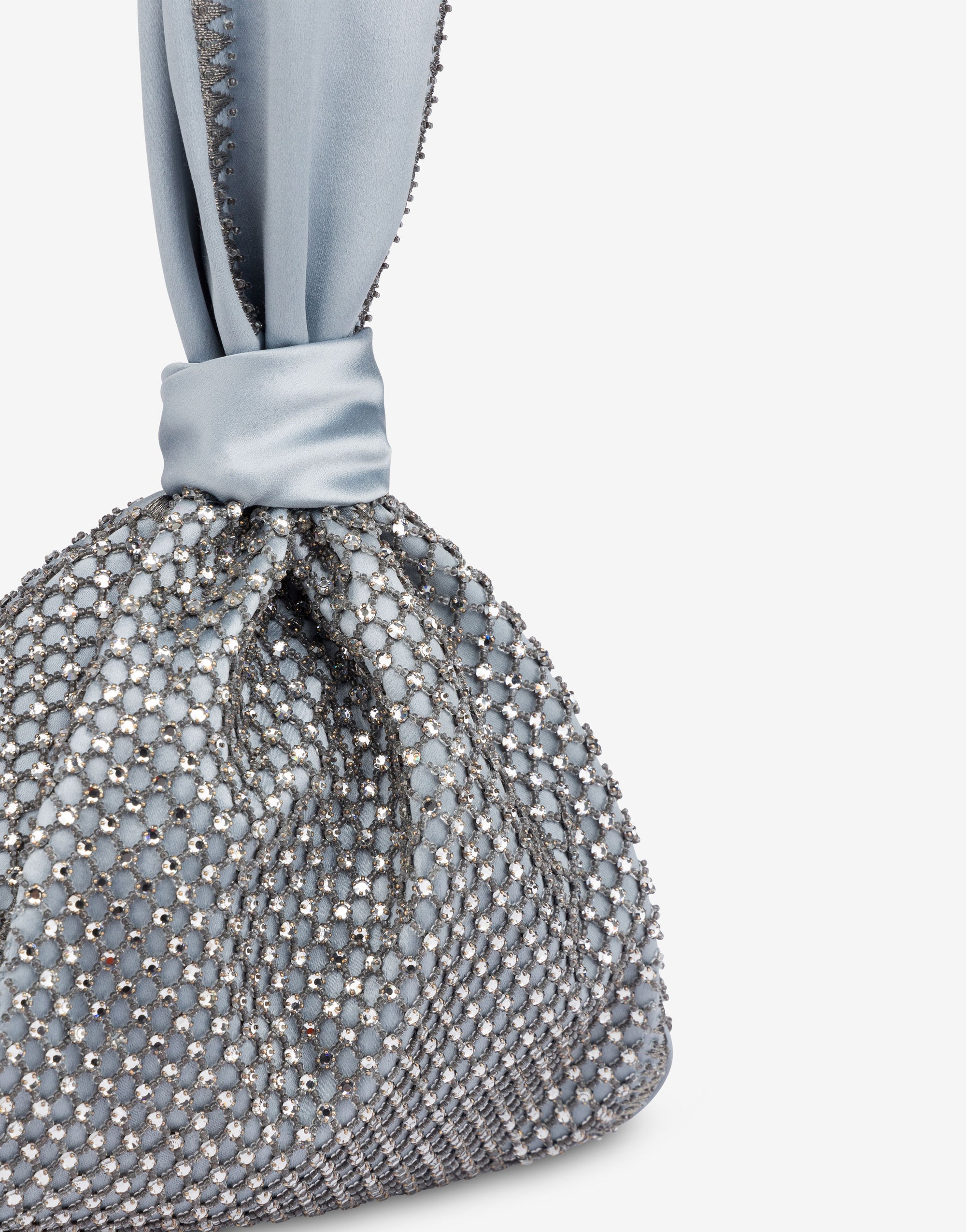 Sac seau en satin avec broderie en strass - Fantasy Light Blue