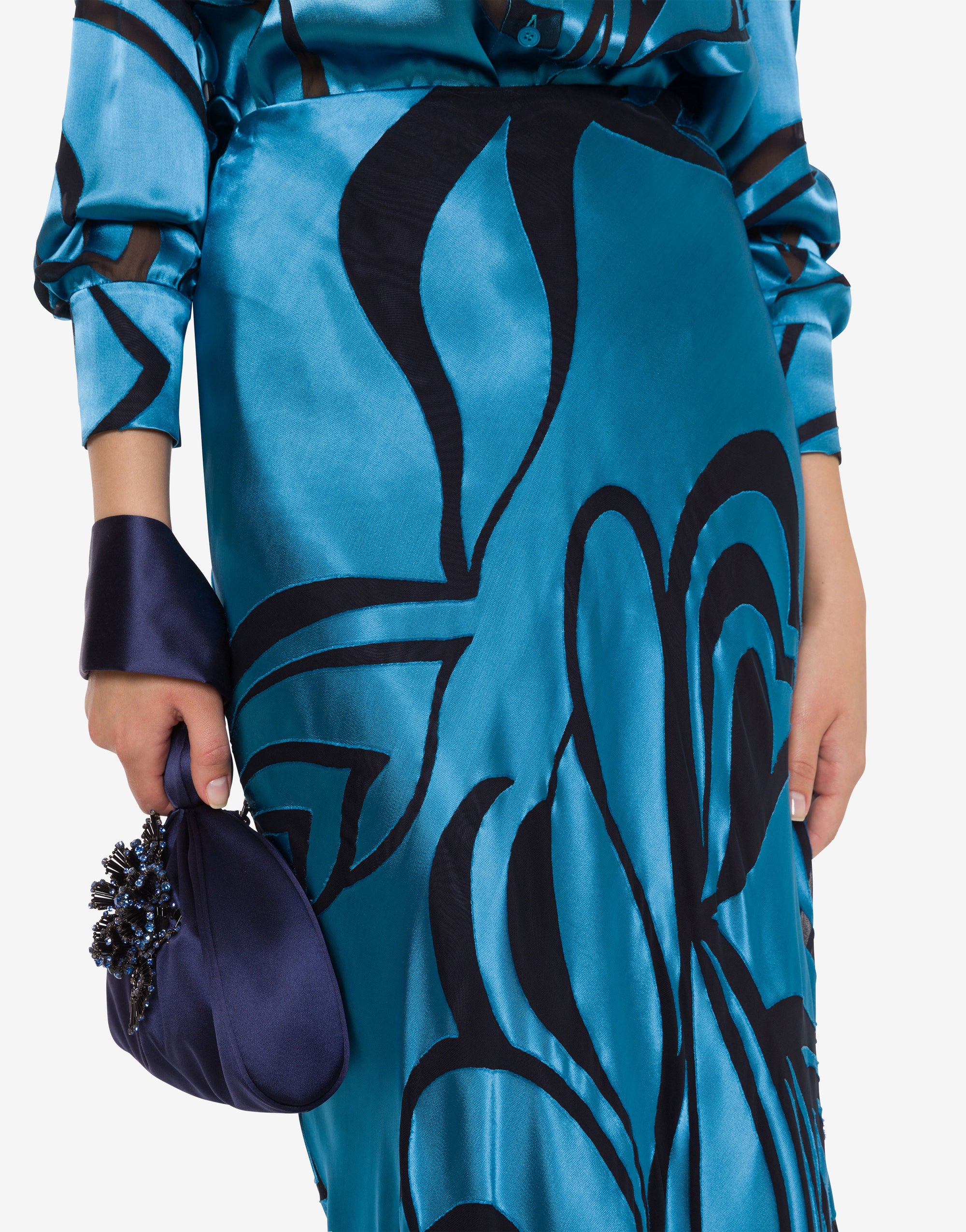 Long skirt in gold-tone satin - Blue