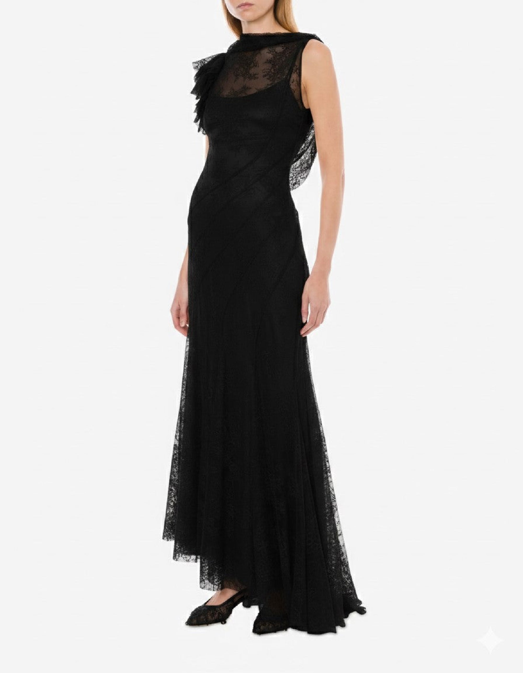 Robe longue en dentelle avec volants sur le dos ouvert - Black
