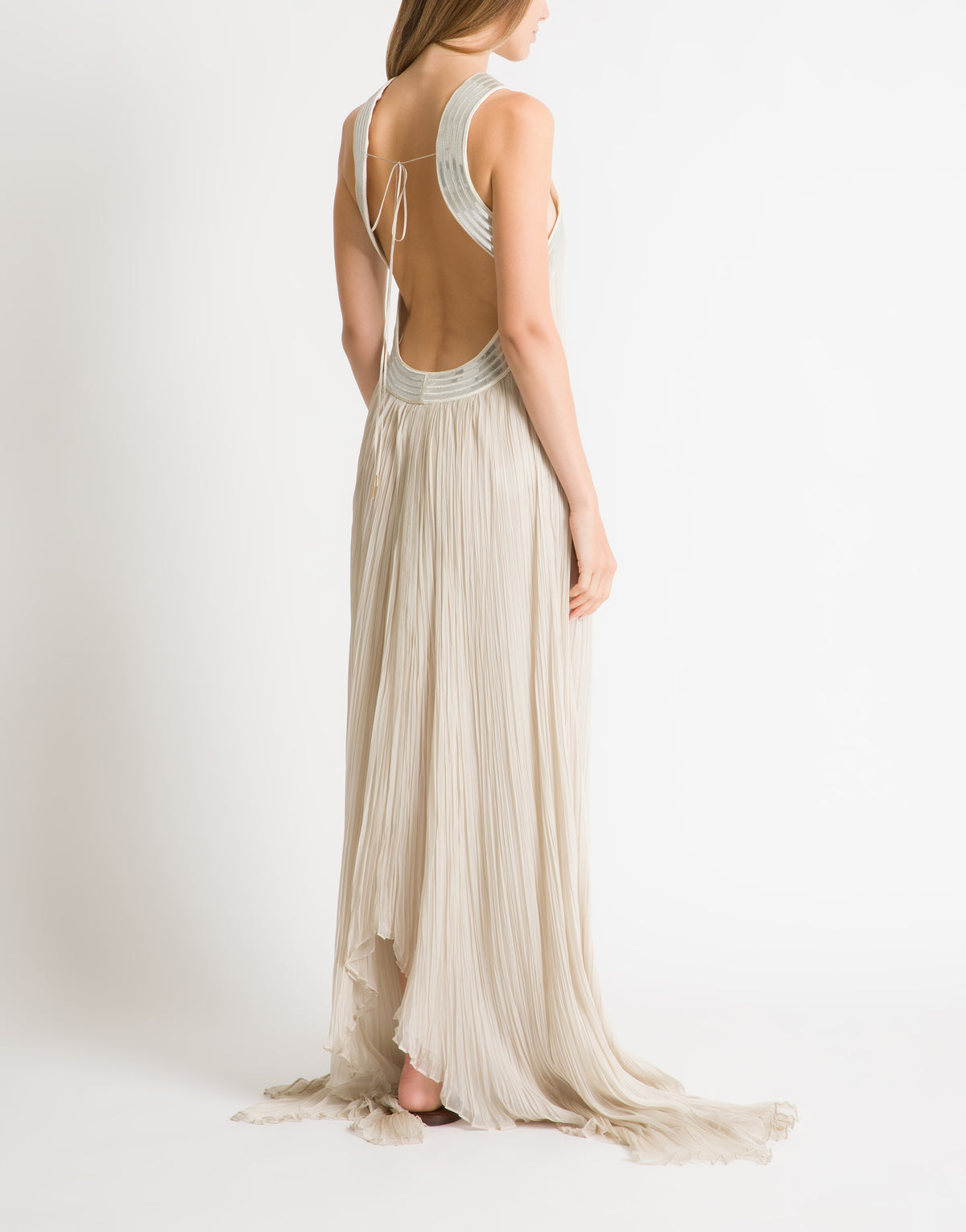 Long robe en mousseline plissée avec broderies métalliques - Ivory