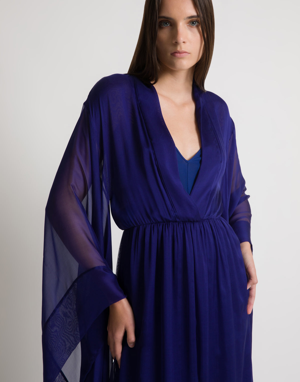 Long robe en soie à manches larges - Blue