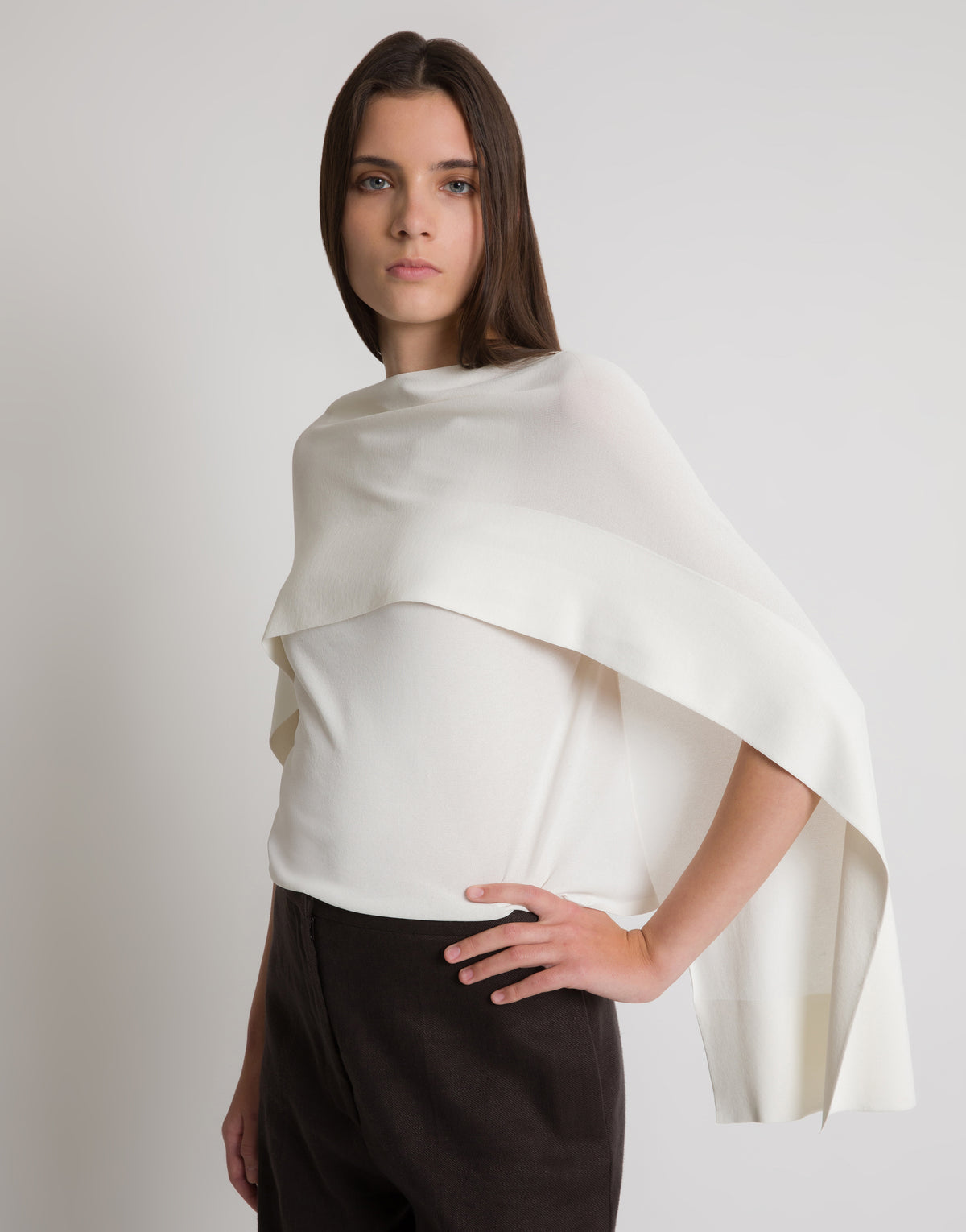 Top en maille à manches cape - White