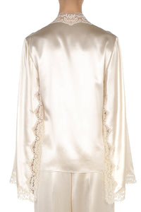 Blouse en satin à manches cape - White