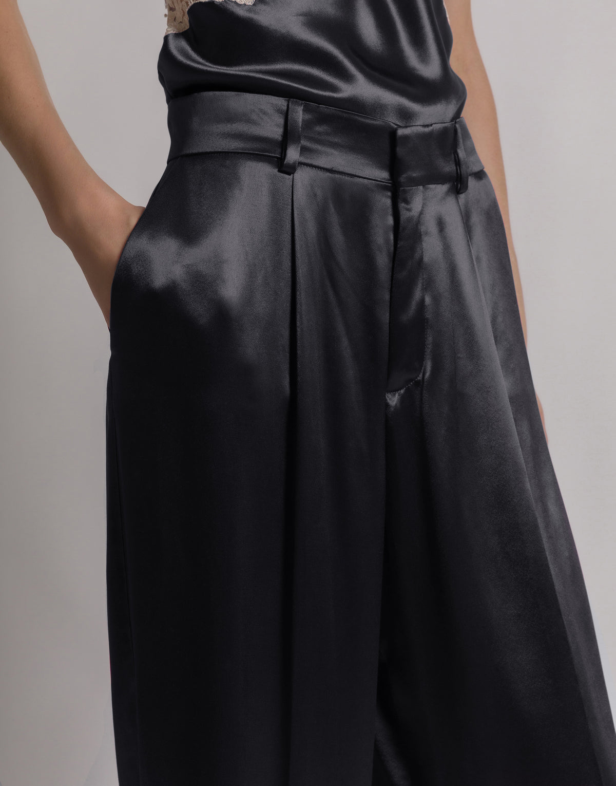 Pantalon en satin brillant - Black