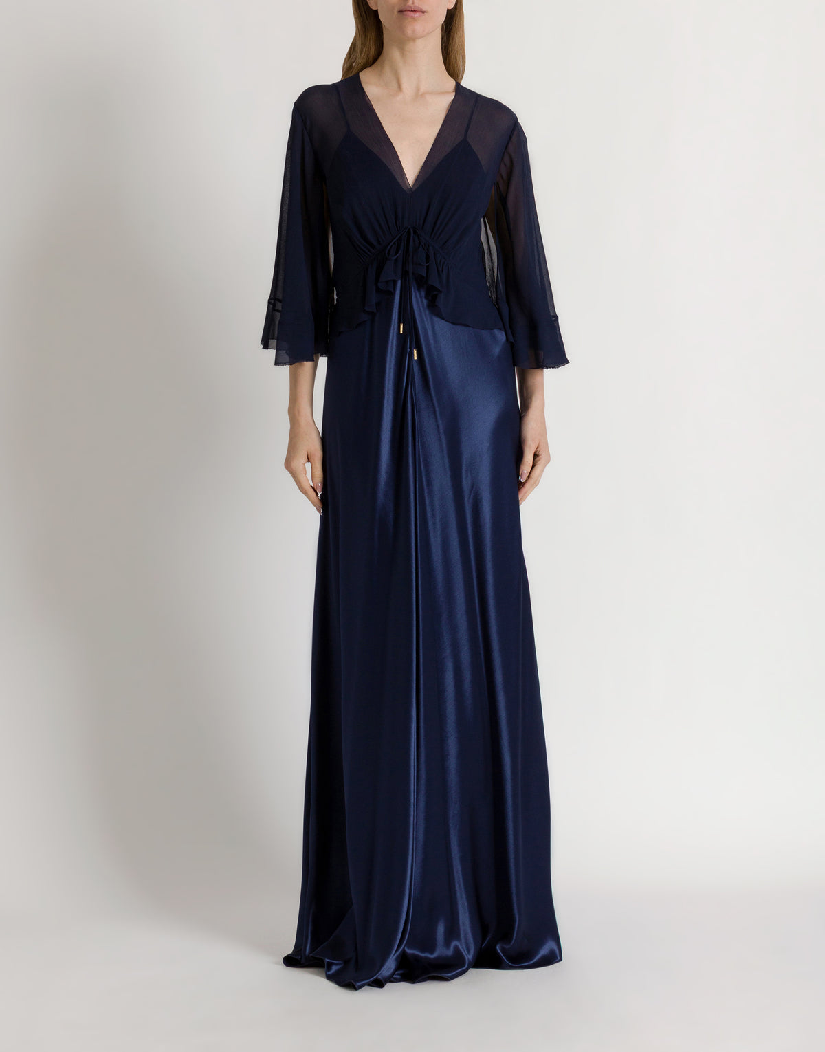 Robe longue en satin brillant avec cape  - Blue