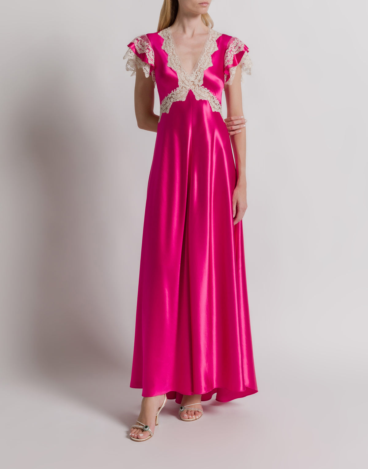 Robe en satin avec manches en dentelle - Fucsia