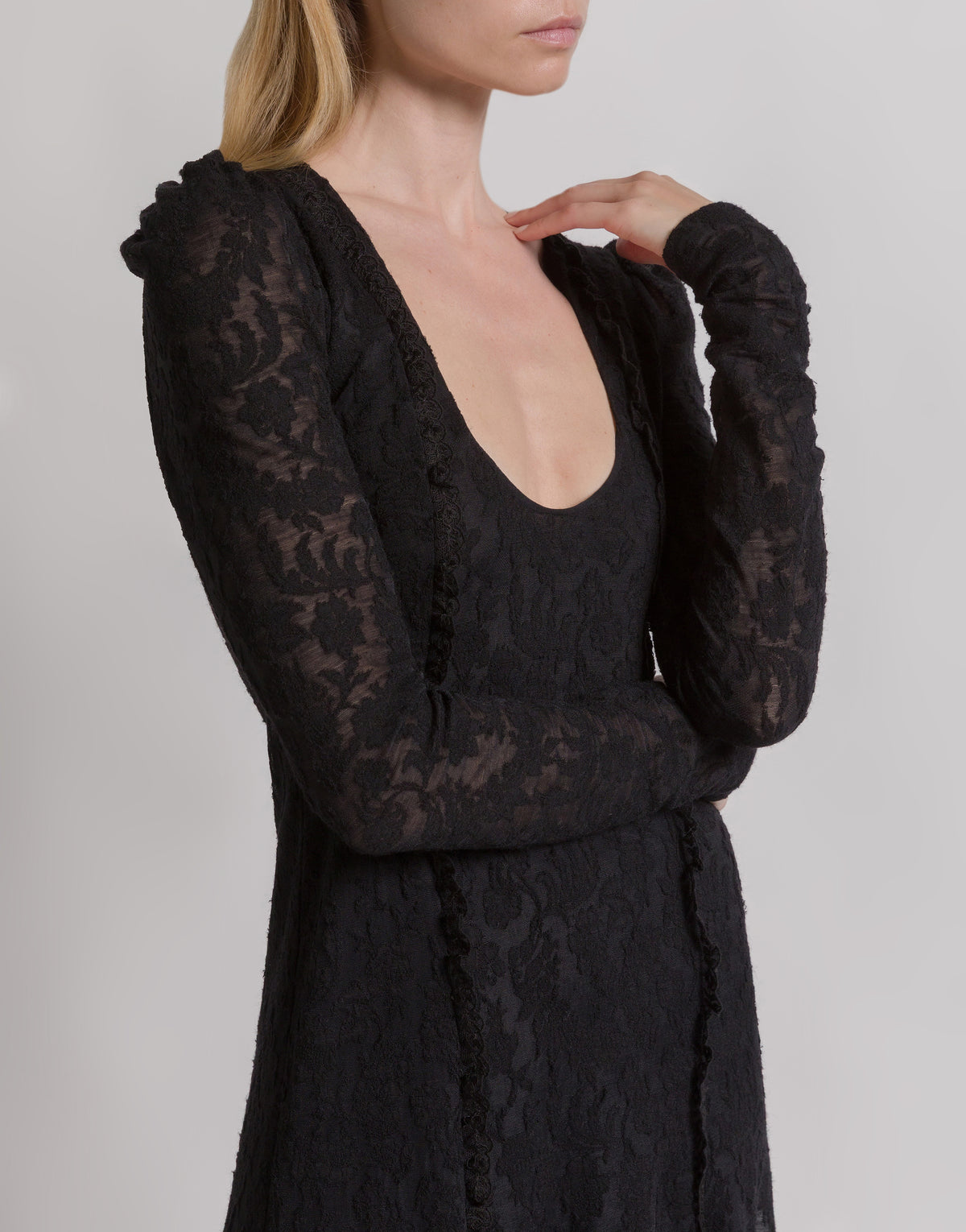Robe en dentelle de laine à manches longues - Black