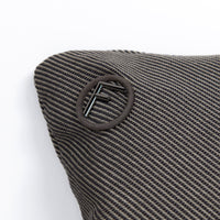 Coussin rayé à rayures inclinées - Noir & Beige