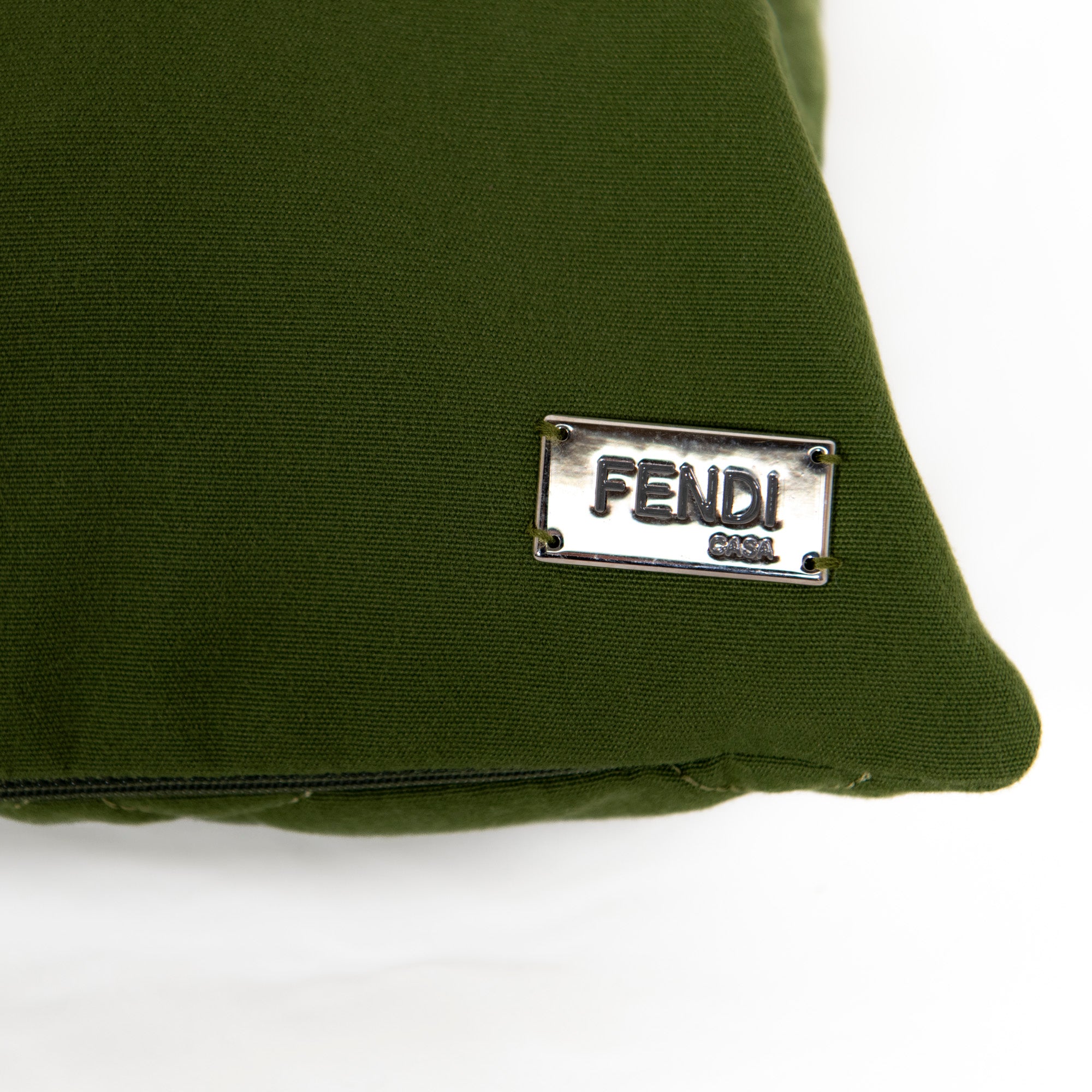 Coussin rectangulaire à motif matelassé - Olive