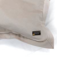 Coussin décoratif en laine avec bande - Beige & Rouge