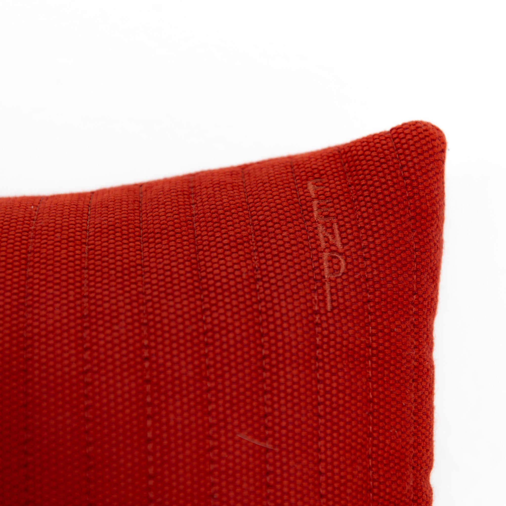 Coussin décoratif à rayures verticales - Rouge
