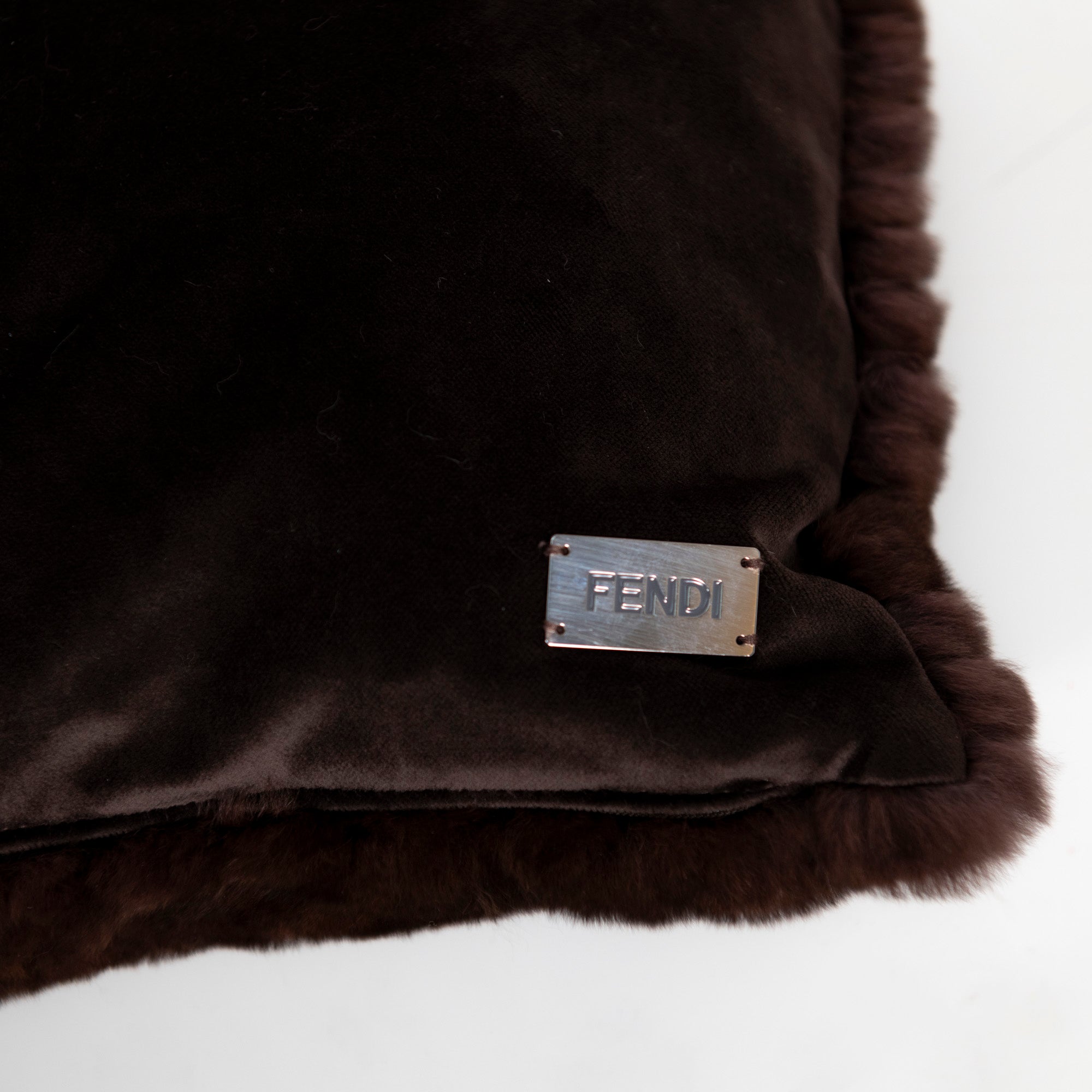 Coussin décoratif texturé en velours - Brun Foncé