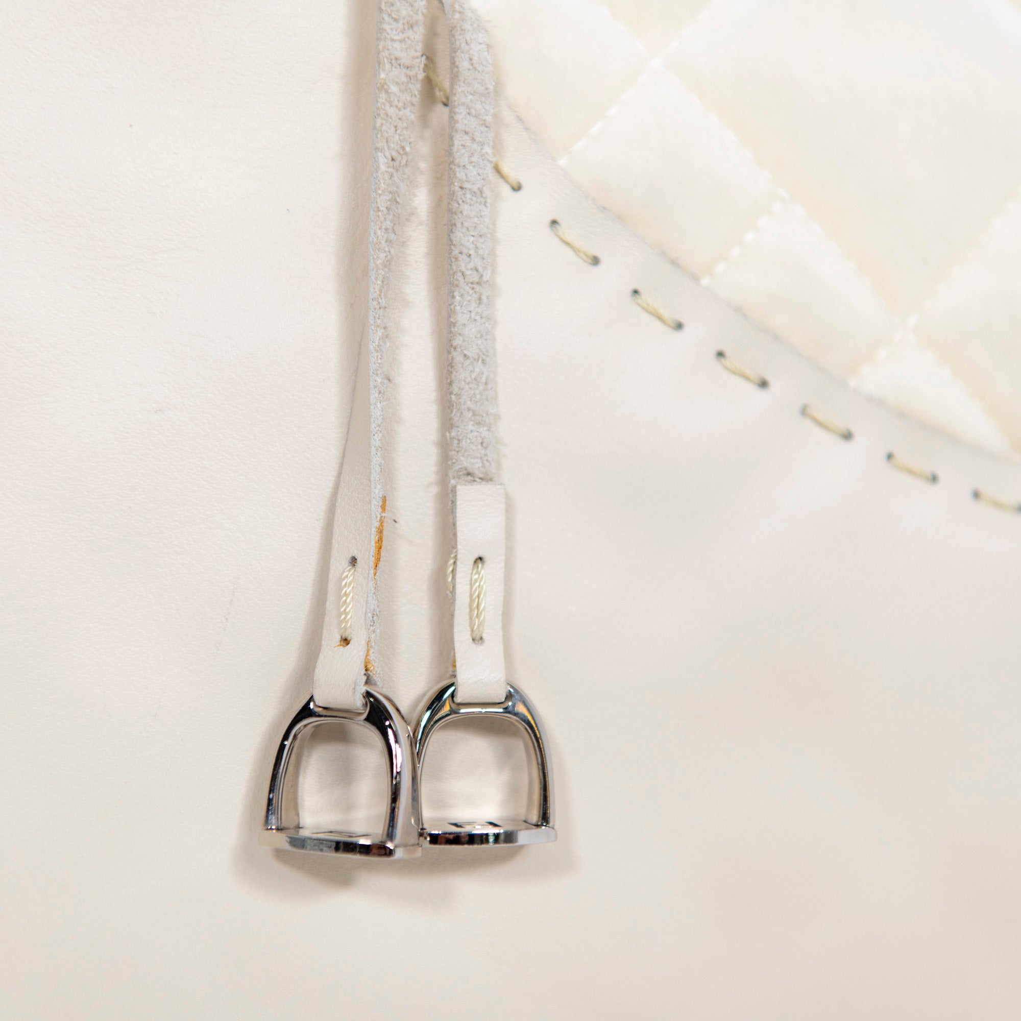 Coussin en cuir et coton à motifs - Beige Clair