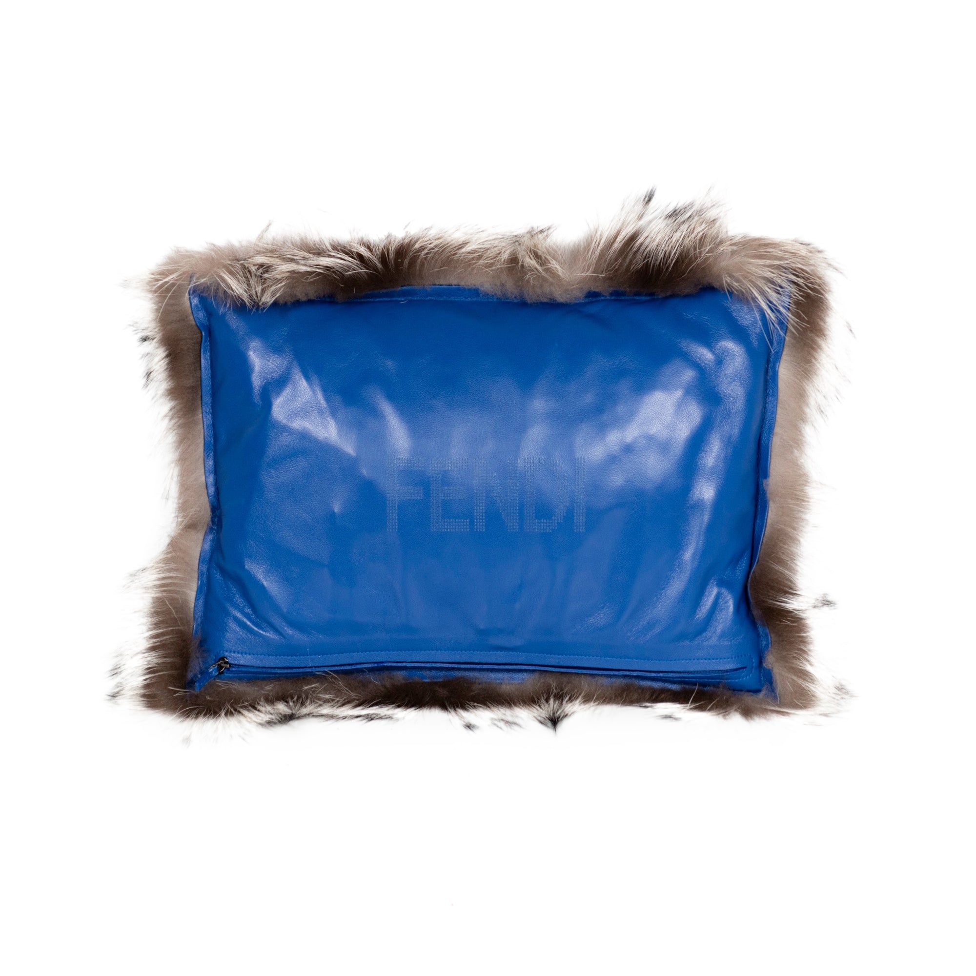 Coussin rectangulaire à bordure en fourrure - Bleu