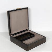 Boîte à bijoux carrée en bois à finition lustrée - Marron