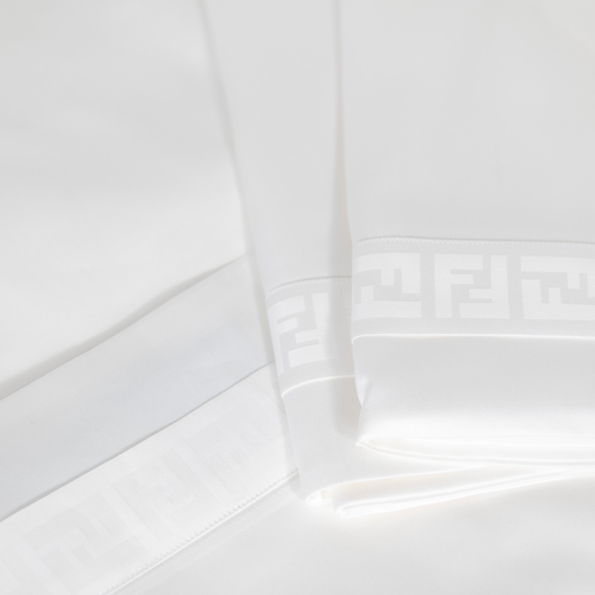 Parure de lit en coton avec motif entrelacé - Blanc