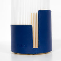 Vase cylindrique en verre et cuir à relief - Bleu