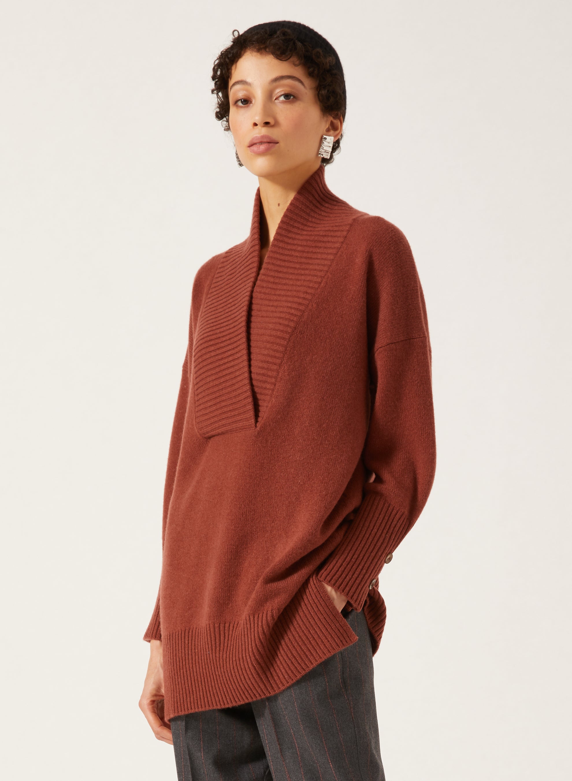 Rust_1QTY // Pull col châle à boutons maille tricotée en laine - Rust