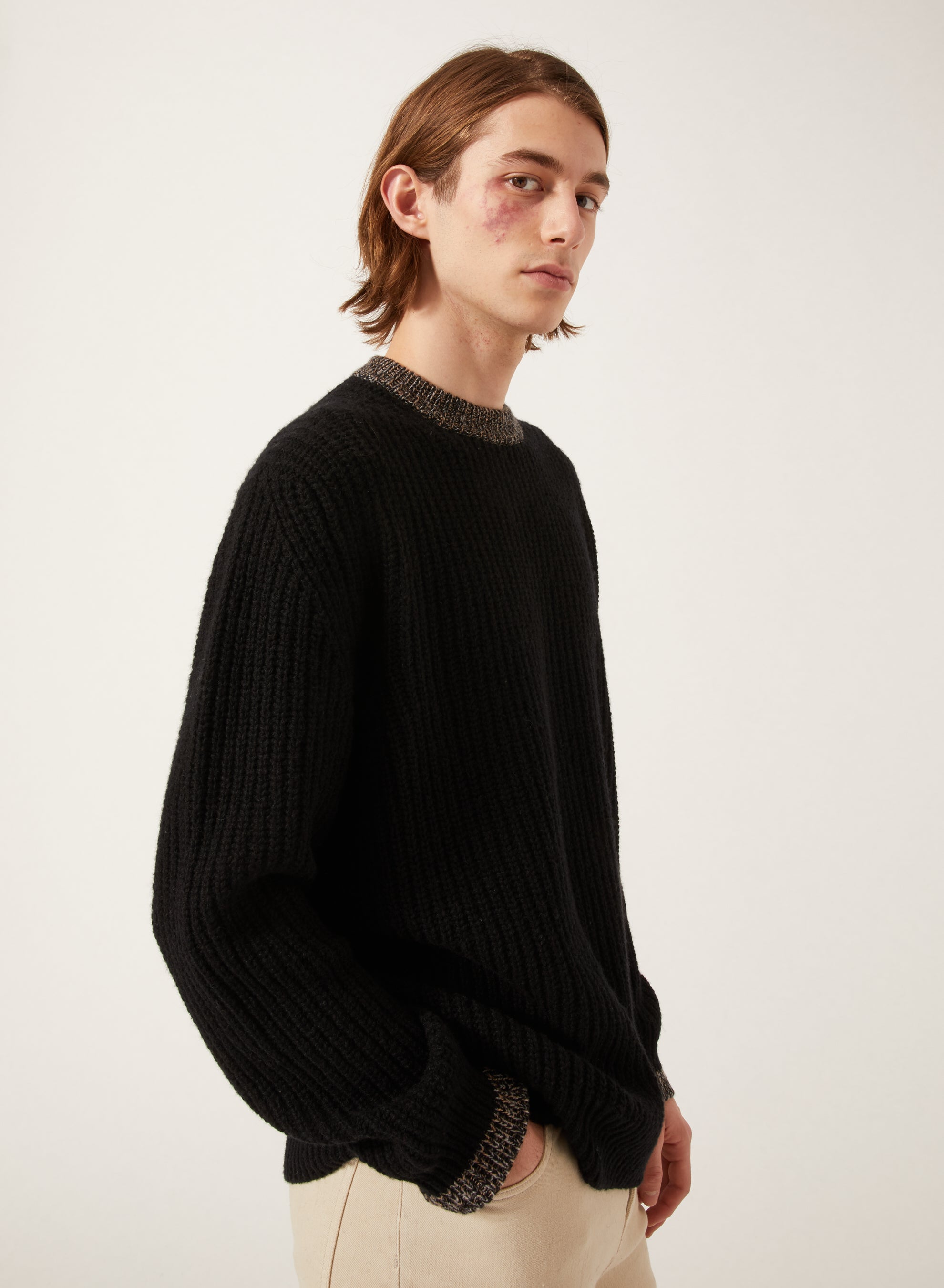 Black_1QTY // Pull à col contrastant en laine - Black