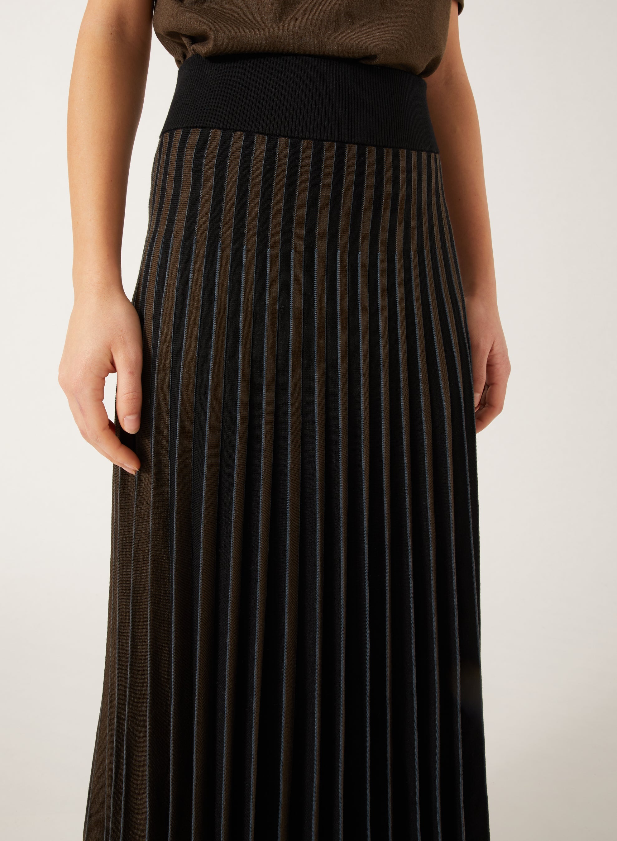 Black,Military Green & Peacock_1QTY // Jupe plissée à motif rayé en laine - Black,Military Green & Peacock