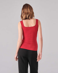 True Red / Top Akela