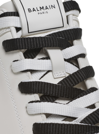 Baskets b-court en cuir lisse - Blanc & Noir