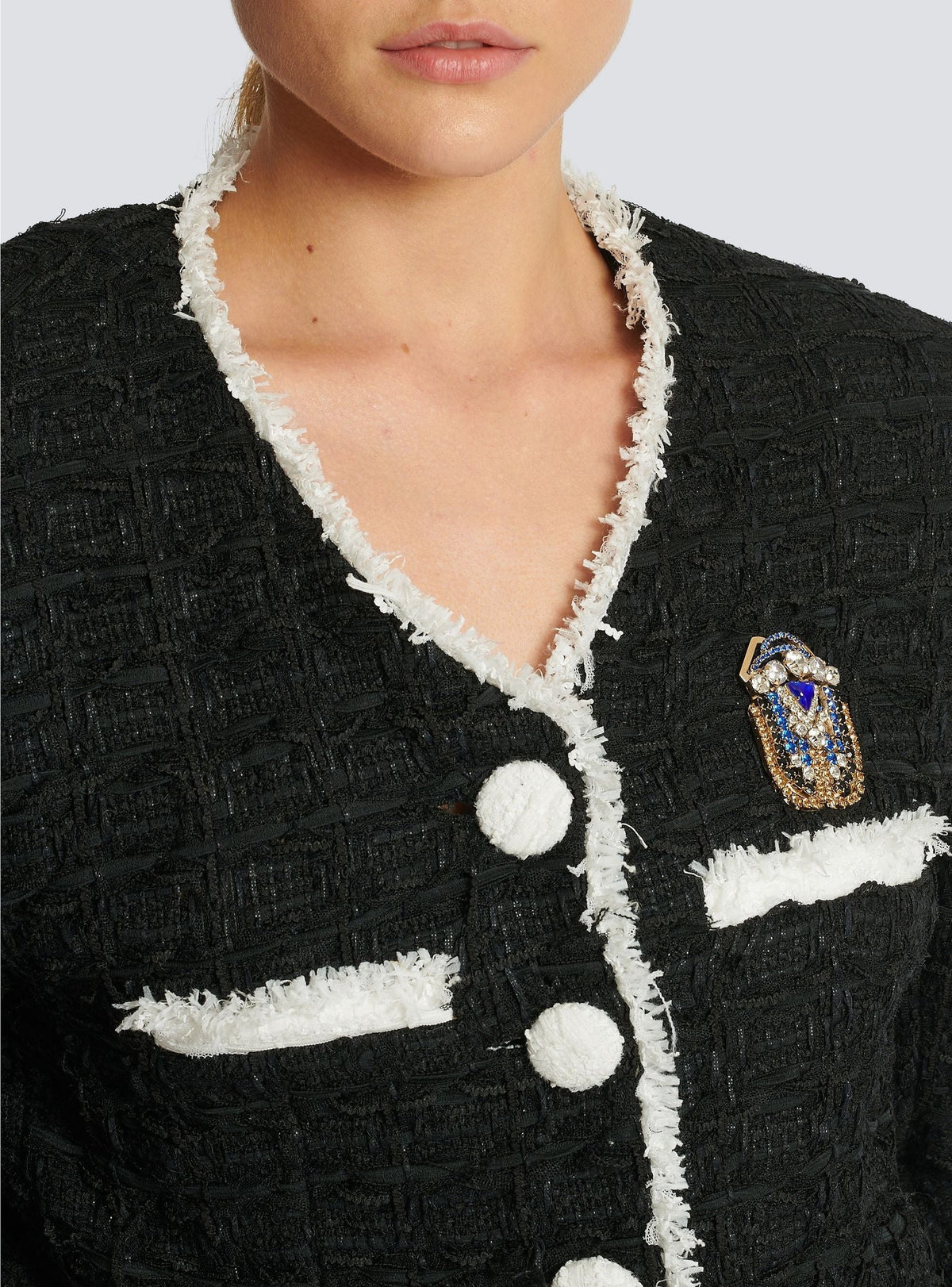 Grande broche scarabée pavée de cristaux - Noir, Or & Bleu Saphir