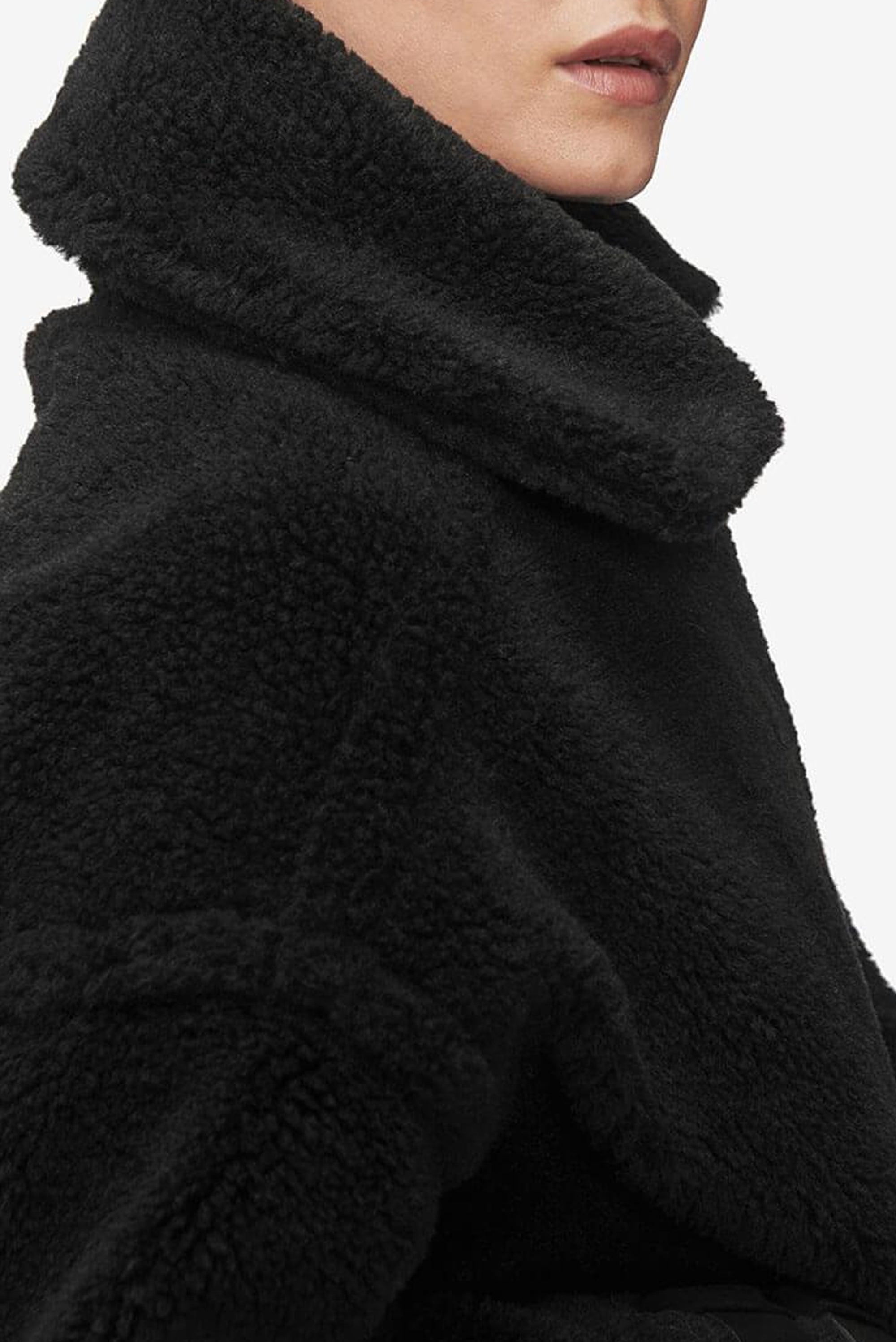 1qty NEW / FRAN COAT - BLACK