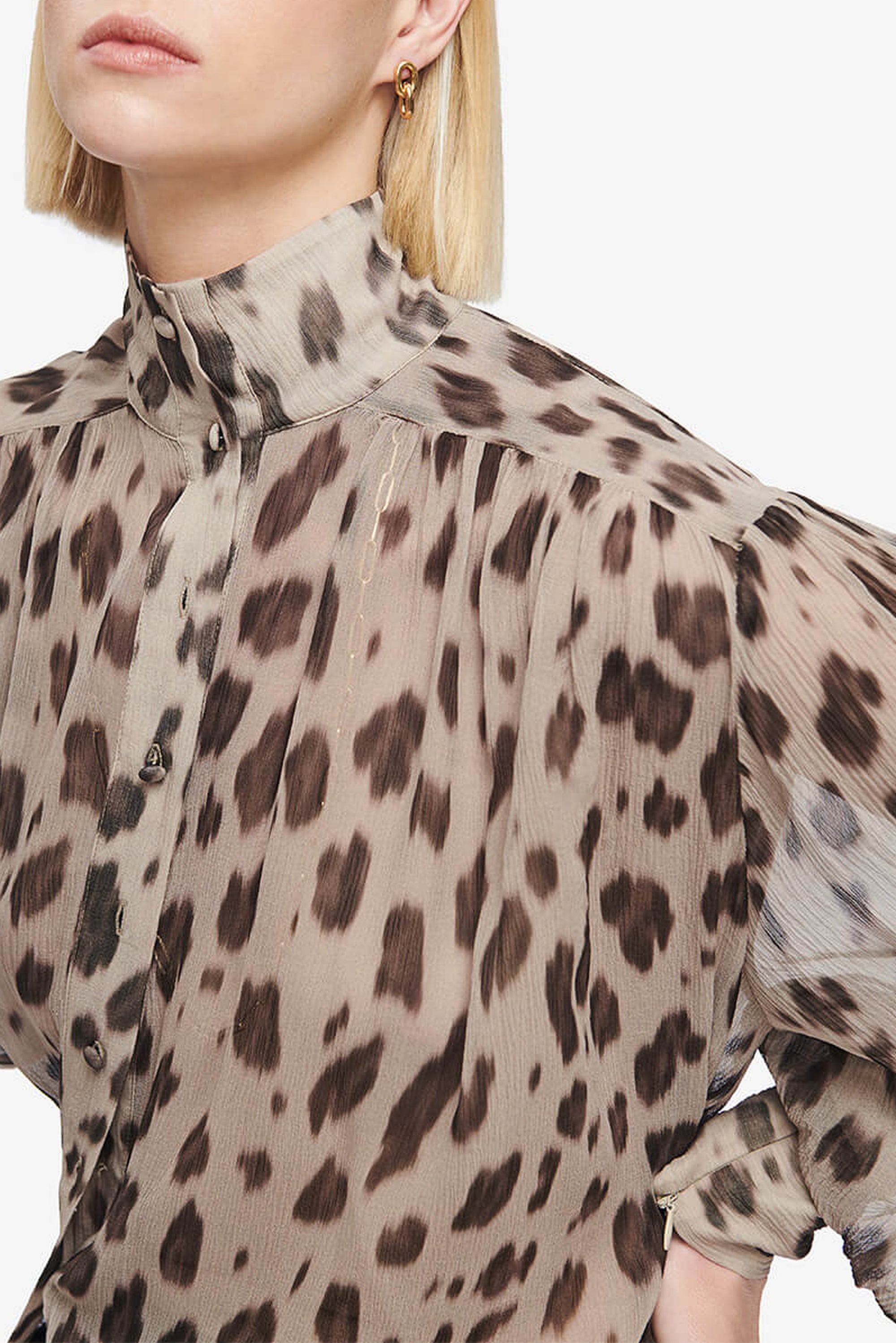 1qty NEW / KACEY TOP - BEIGE LEO
