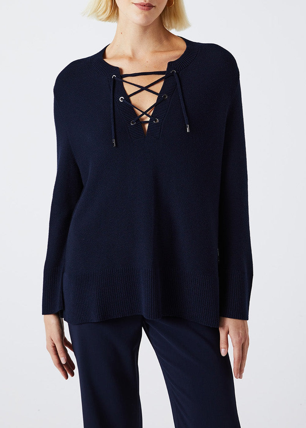 Pull à décolleté lacet en soie - Marine