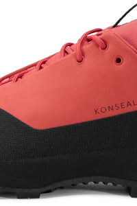 Konseal suede trainers - Stone Red & Black